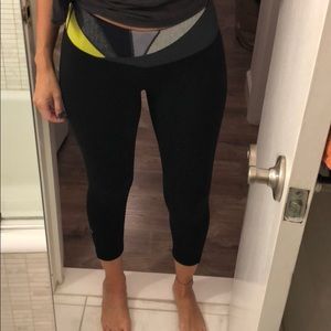 Lululemon cropped leggings size 6